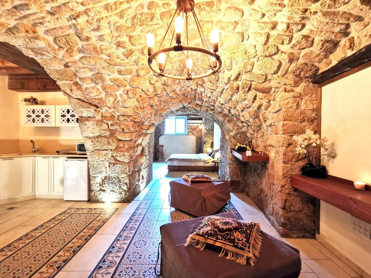 Unique Crusader Apartment In Old Акко Екстер'єр фото