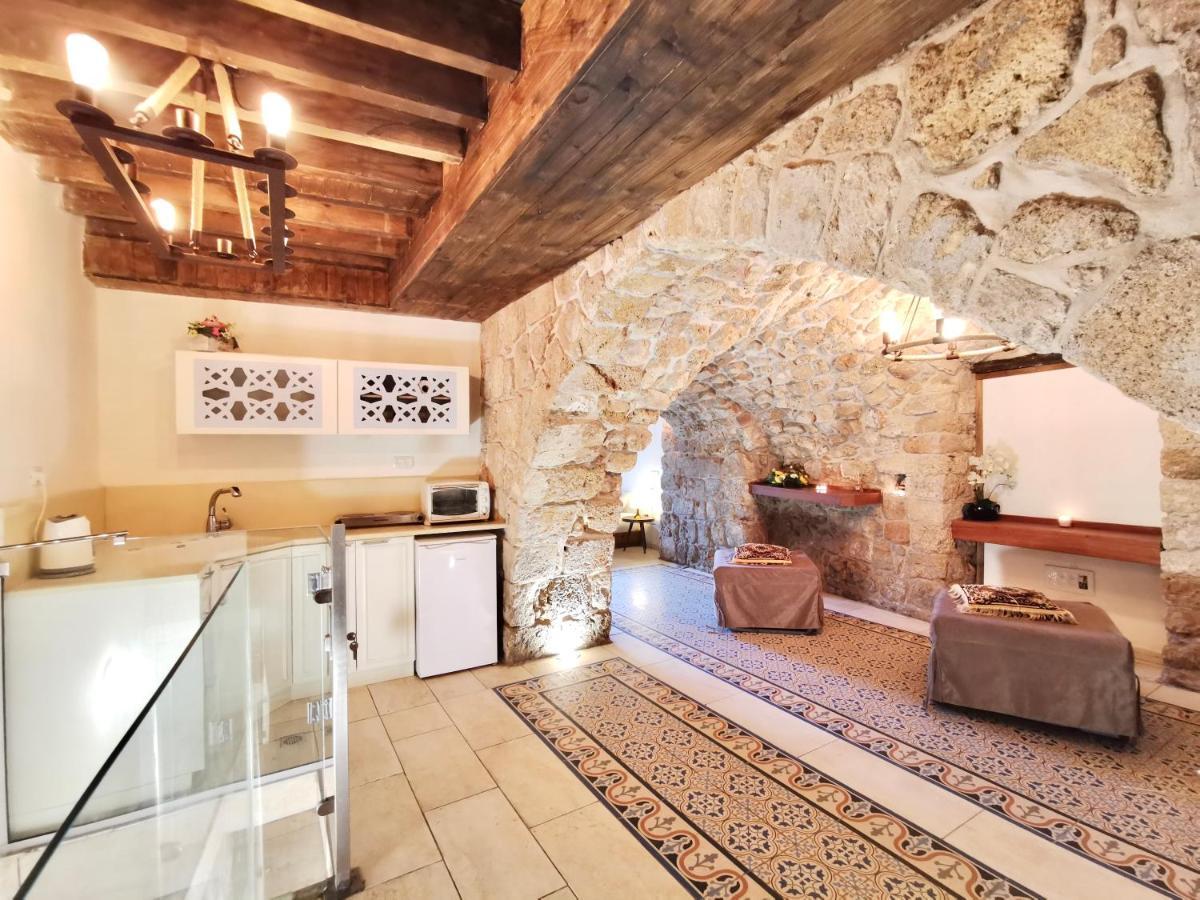 Unique Crusader Apartment In Old Акко Екстер'єр фото
